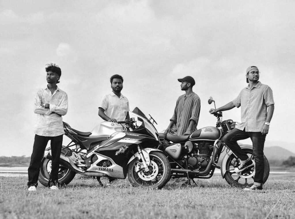 friends group dp aesthetic